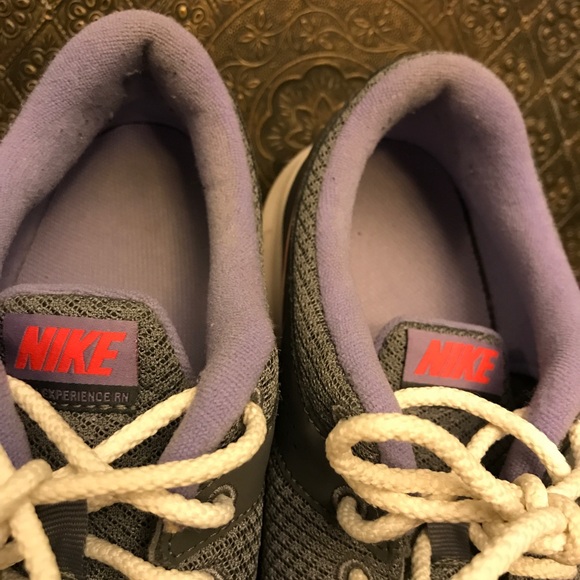 Nike sneakers. - Picture 6 of 7