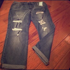 Joe's Cropped Boyfriend Jeans