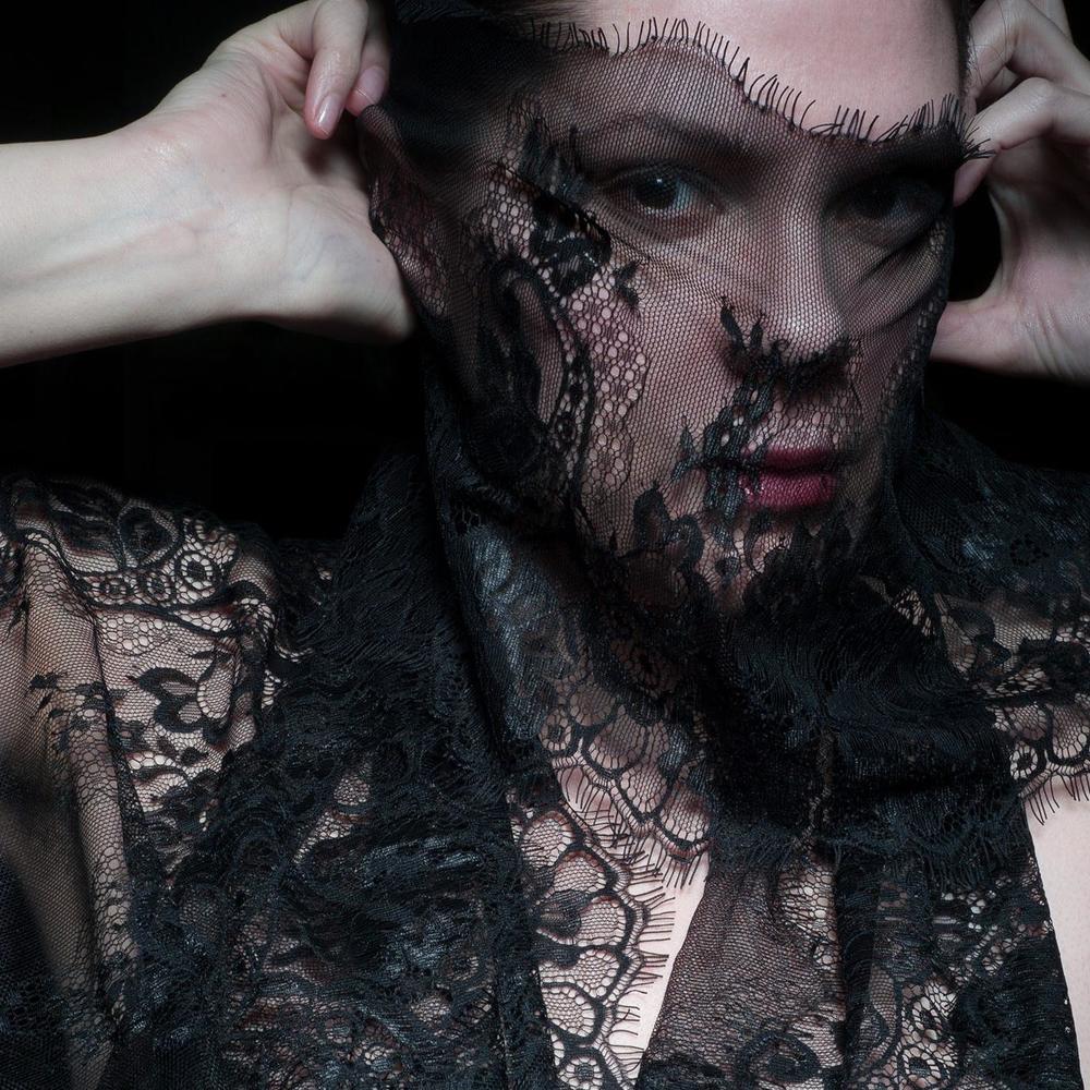 Meet your Posher, Lora