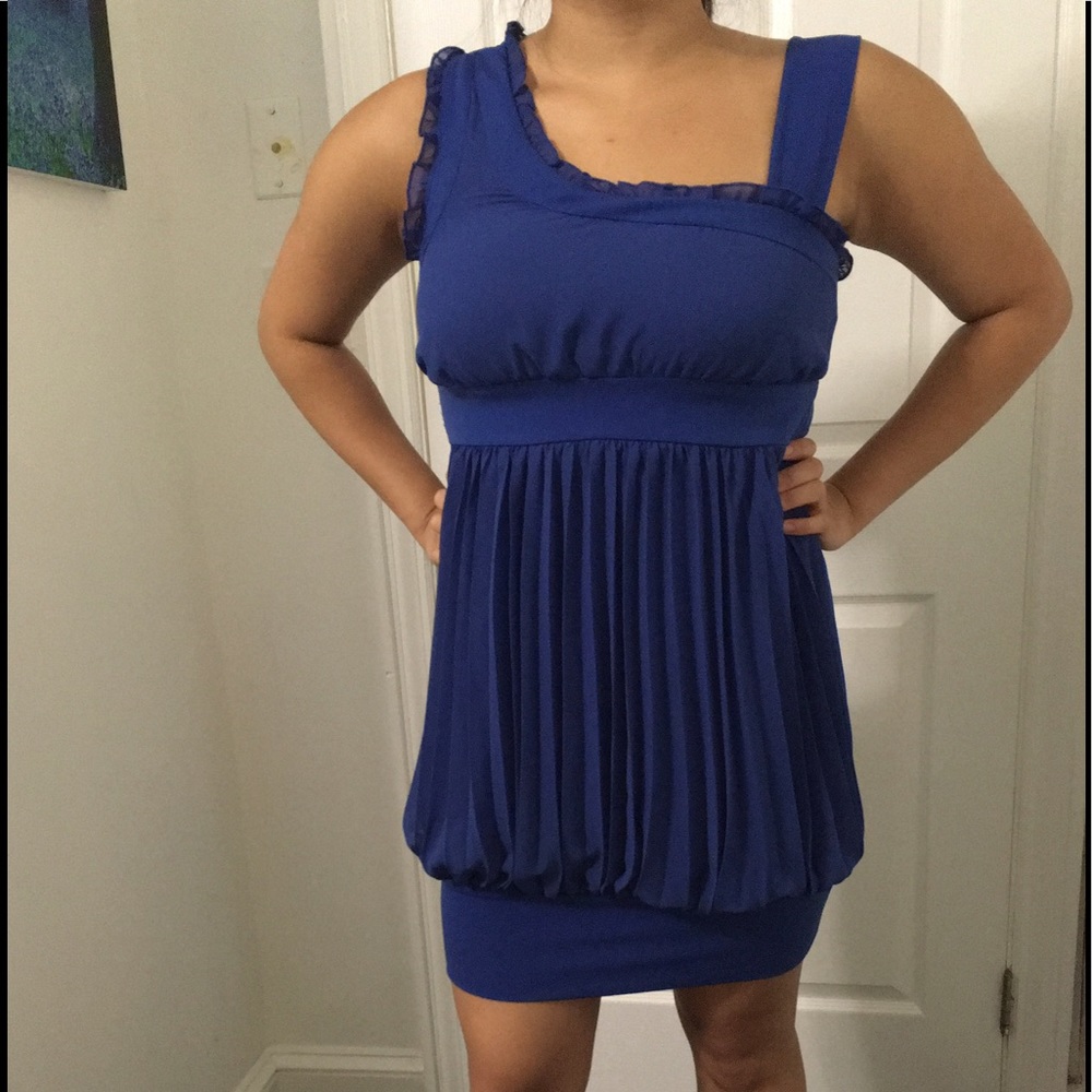 "One Shoulder" Pleated Blue Dress
