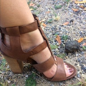 Super cute, gladiator heels