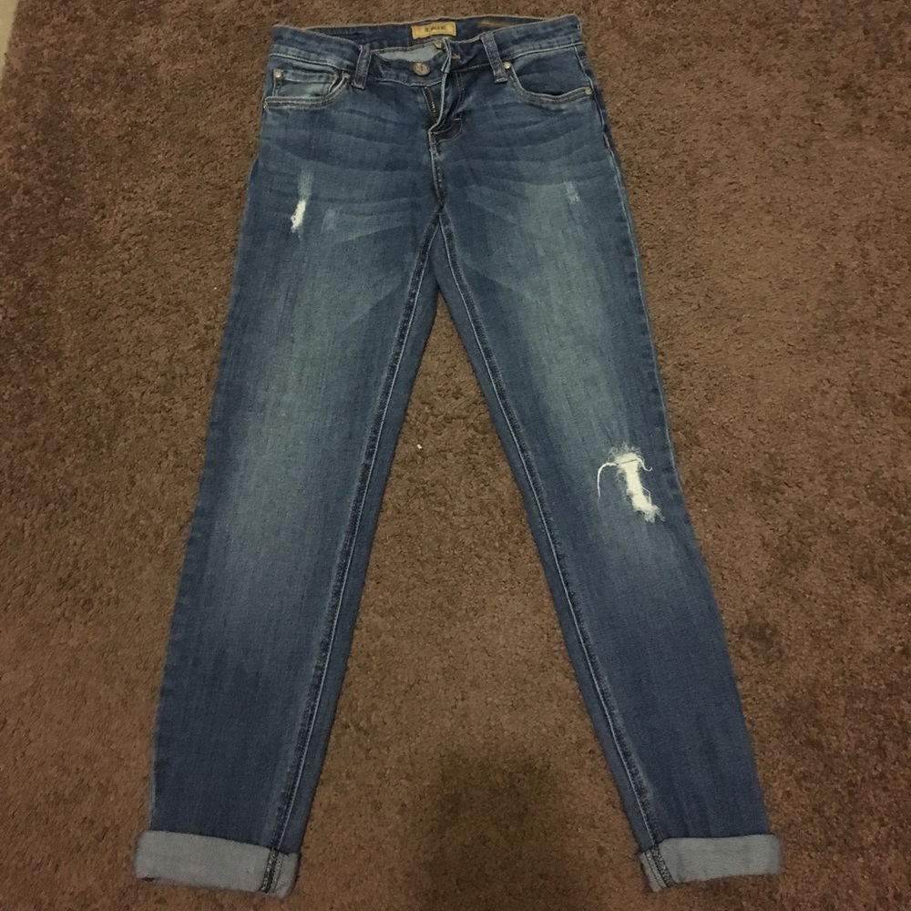 STS Blue distressed cropped jeans