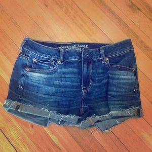 American Eagle shorts!
