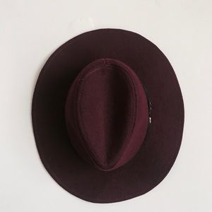 GUESS HAT