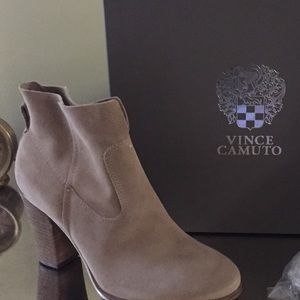 Grey/Tan Ankle Boots