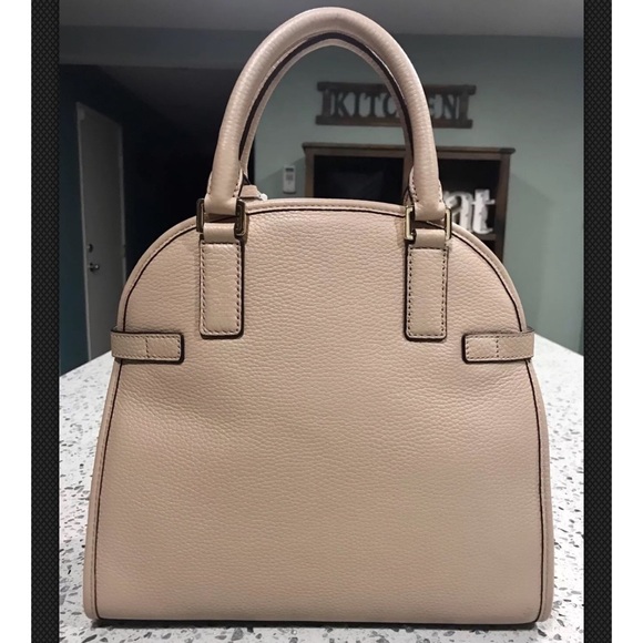 Michael Kors Hutton Blush Leather Shoulder Bag - Picture 2 of 6