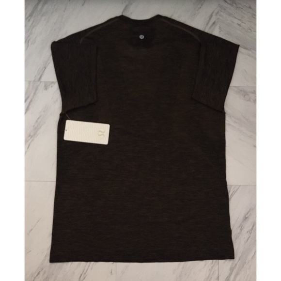lululemon athletica Tops - Lululemon Metal Vent Tech Short Sleeve