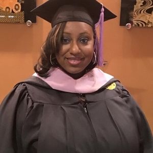 Meet your Posher, Raquel