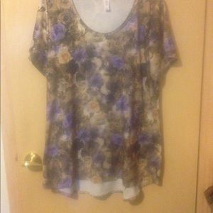 LuLaRoe Classic Tee