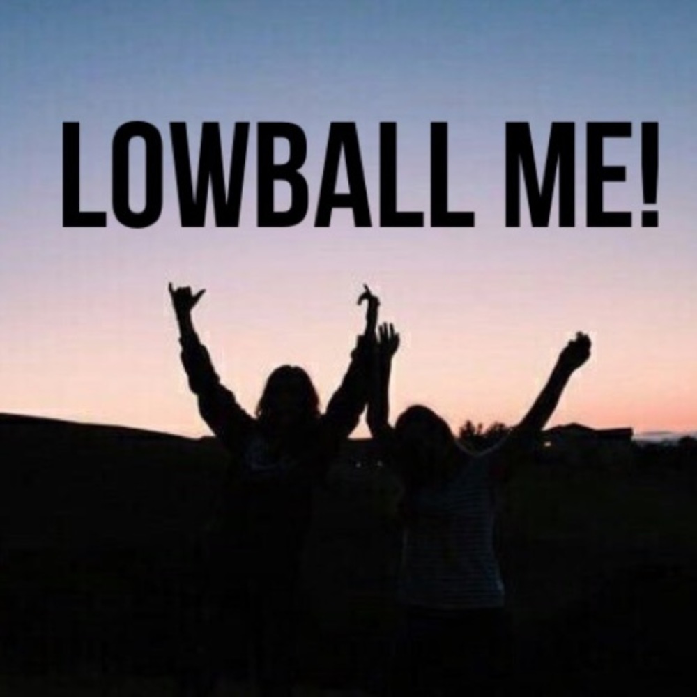 LOWBALLS ACCEPTED ! NEED TO CLEAN OUT CLOSET