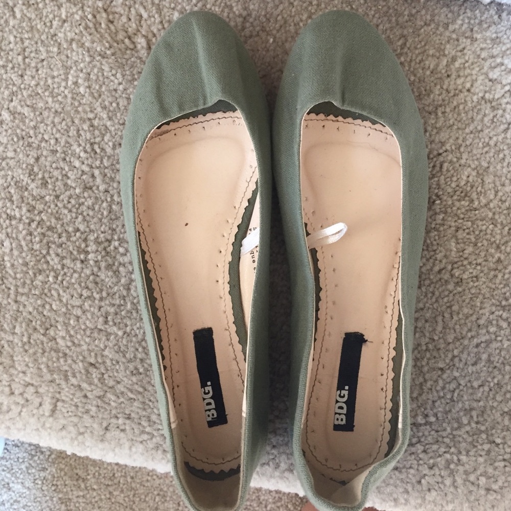 Urban outfitter flats