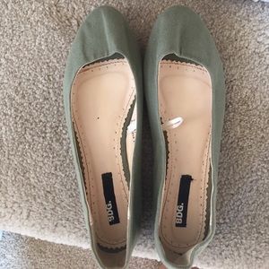 Urban outfitter flats