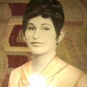 Meet your Posher, Noemi