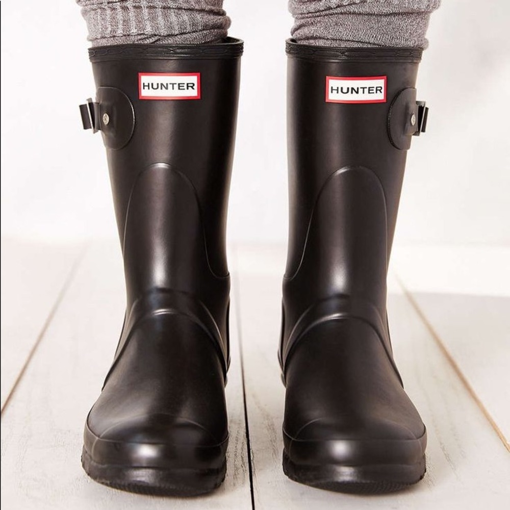 Black glossy short Hunter Rain Boots