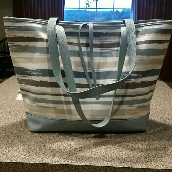 Thirty-One Handbags - Thirty-One Lakeside Tote