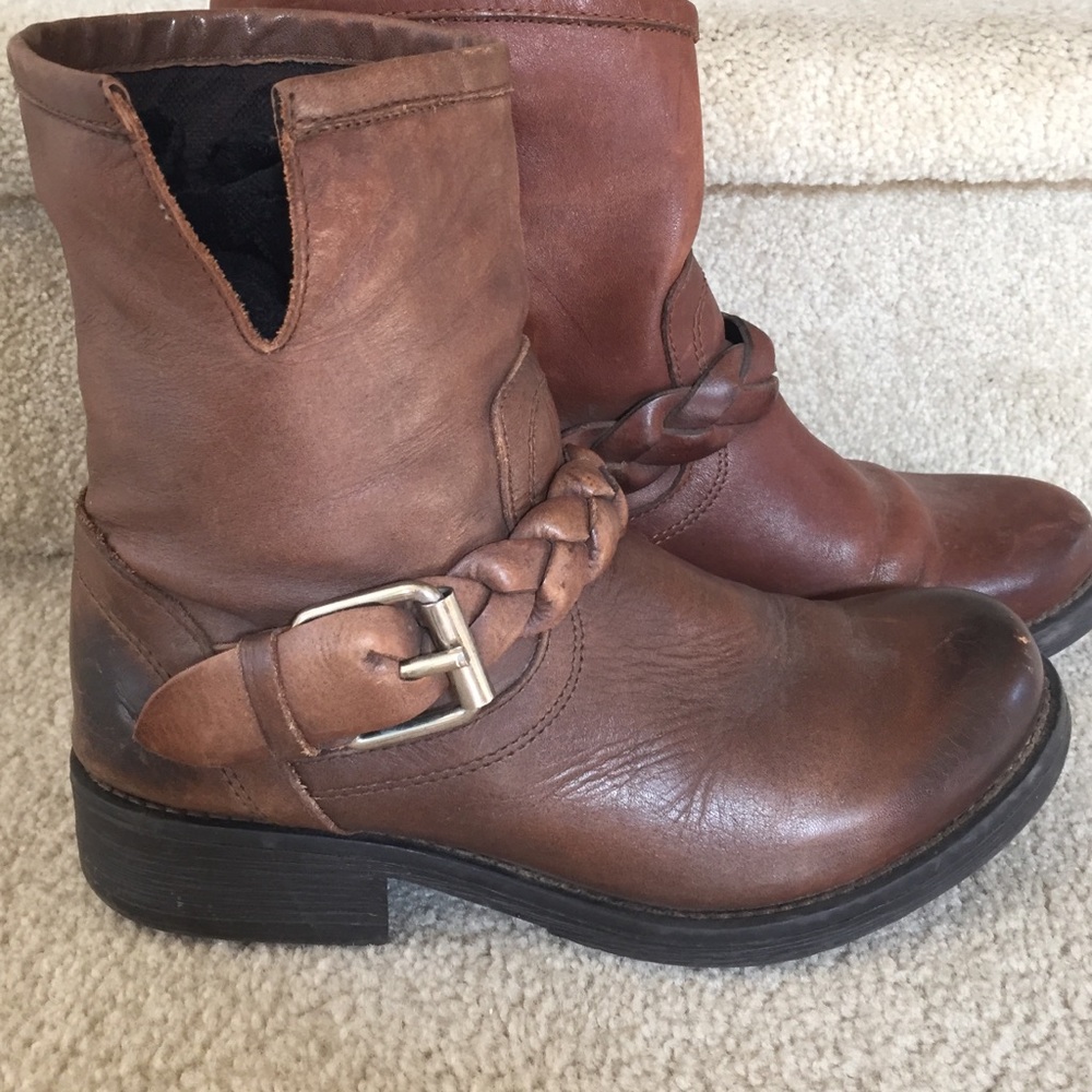 Steve Madden Boots