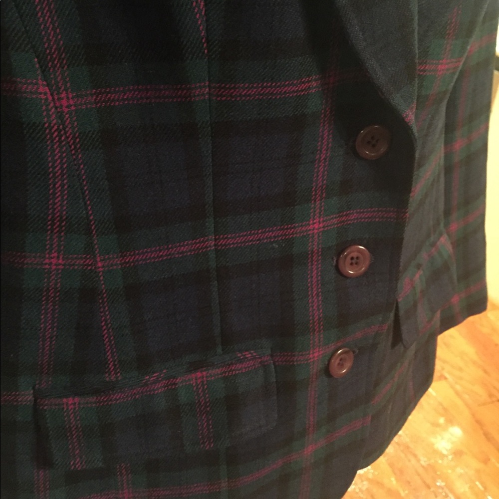 Blazer - Picture 5 of 5