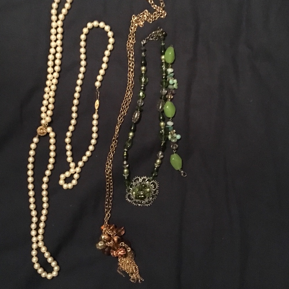 Necklaces and bracelet bundle