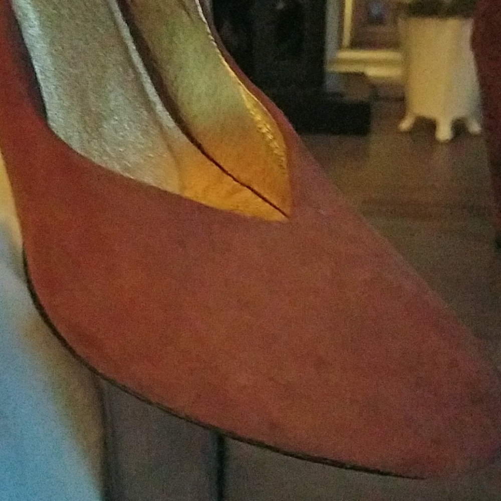 Dolce Vita Suede Pumps in Tan - Picture 6 of 6