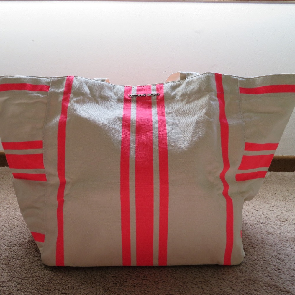 Victoria's Secret tote