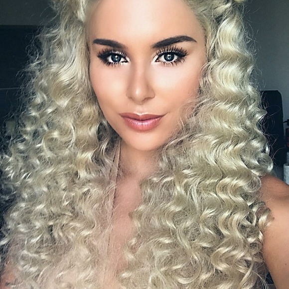 Blonde Beauty LaceFront Wig 26-28 inches!! main image 4