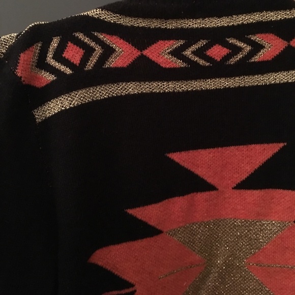 Tobi Aztec Print Cardigan - Picture 4 of 4
