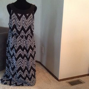 SAMI & JO Dresses - Black & White Maxi Dress SAMI & JO Dresses - Black & White Maxi Dress