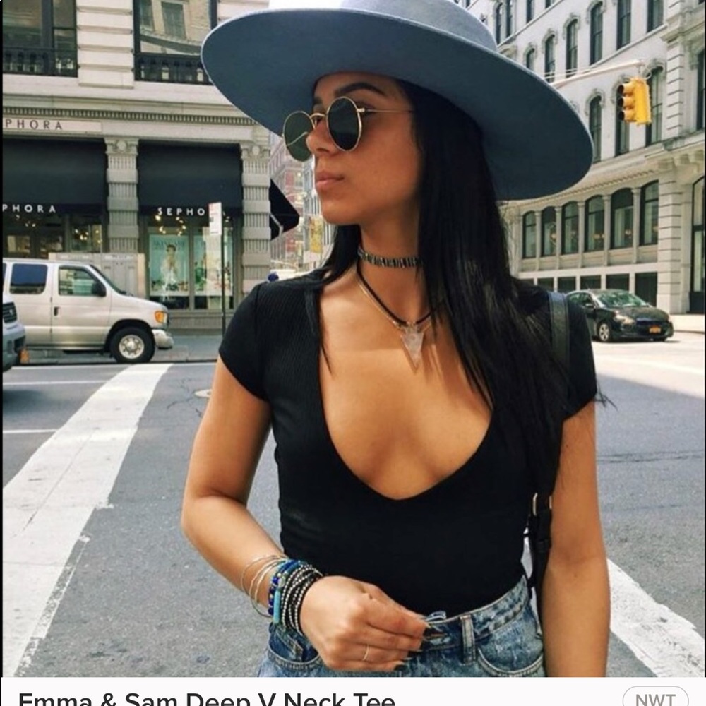 LF Deep V Shirt