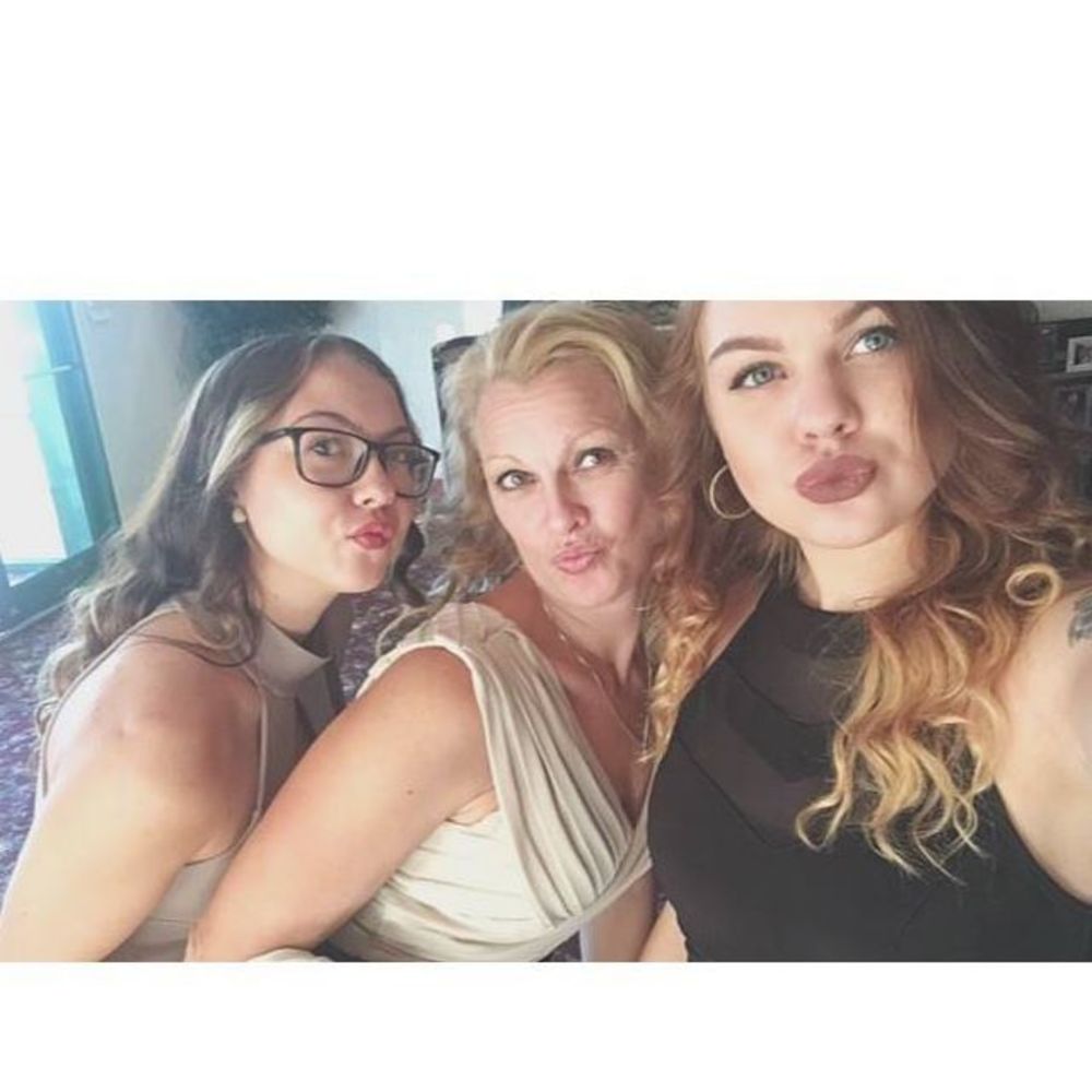 Meet your Posher, Tina