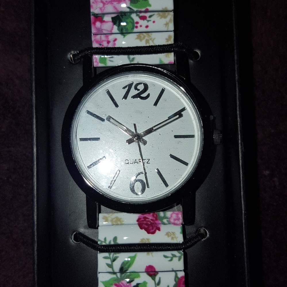 Brand new Avon watch
