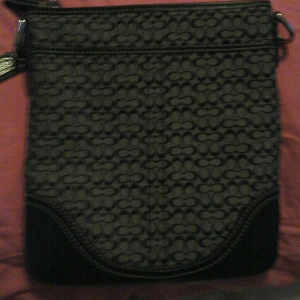 Crossbody  Coach