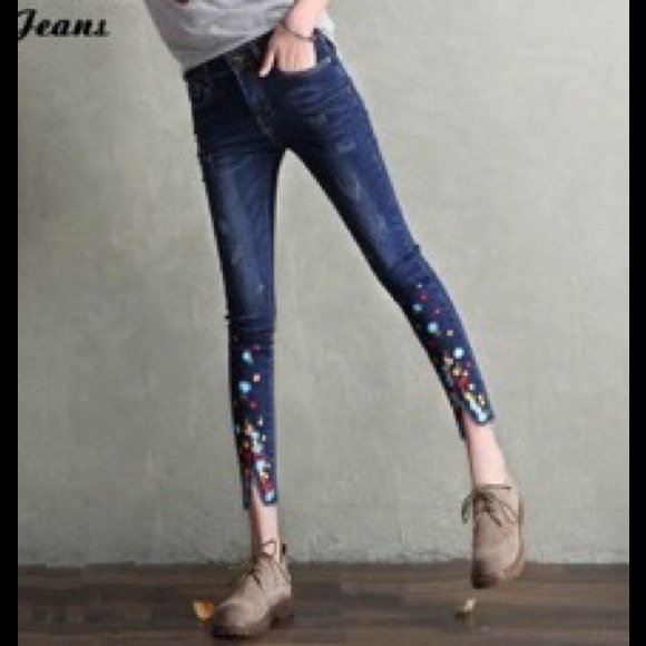 SHEIN Embroidered Ankle Skinny Jeans - Picture 3 of 3