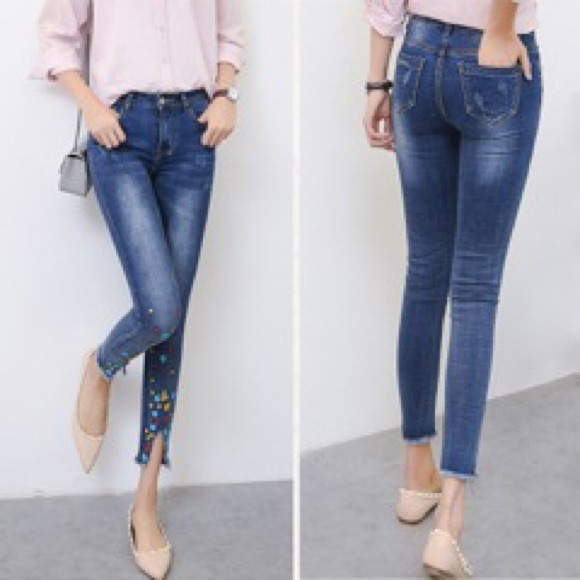 SHEIN Embroidered Ankle Skinny Jeans - Picture 2 of 3