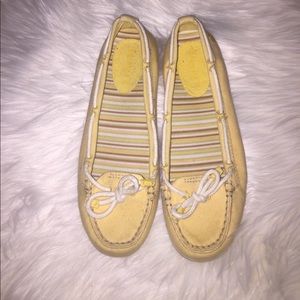 Yellow Timberland flats
