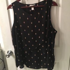 Woman size 1X sleeveless top