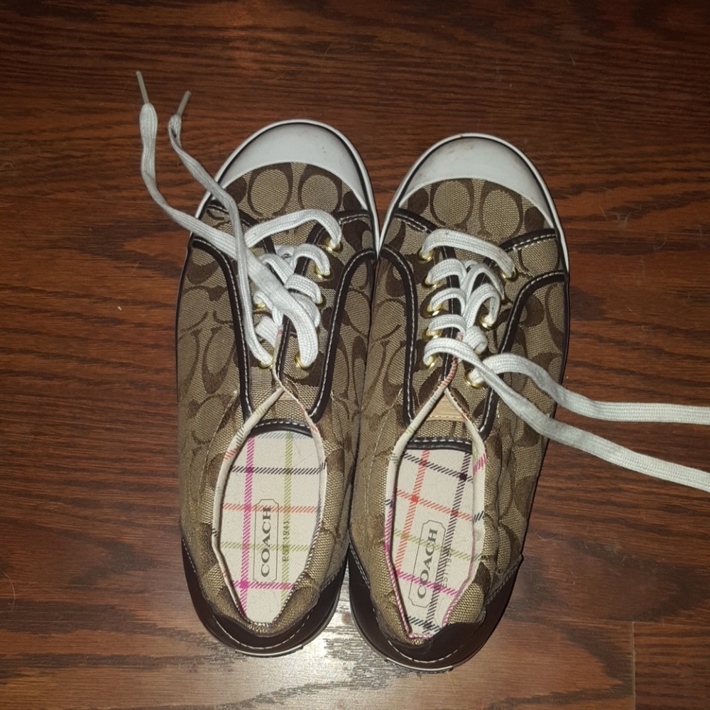 Coach sneaker type shoes
