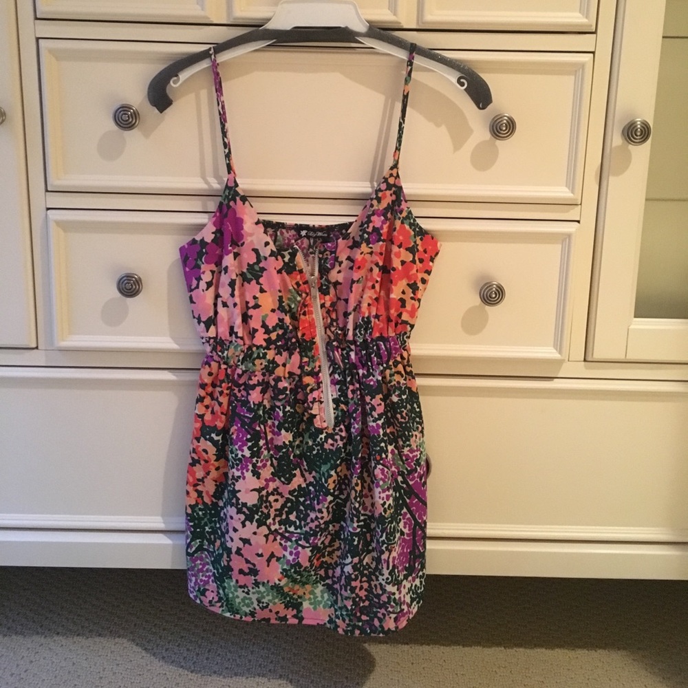 Floral blouse with zipper