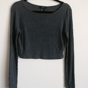 Long sleeve grey crop top