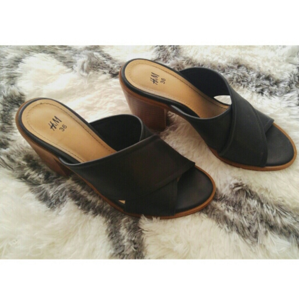 H&M Black heeled mule - Picture 2 of 5