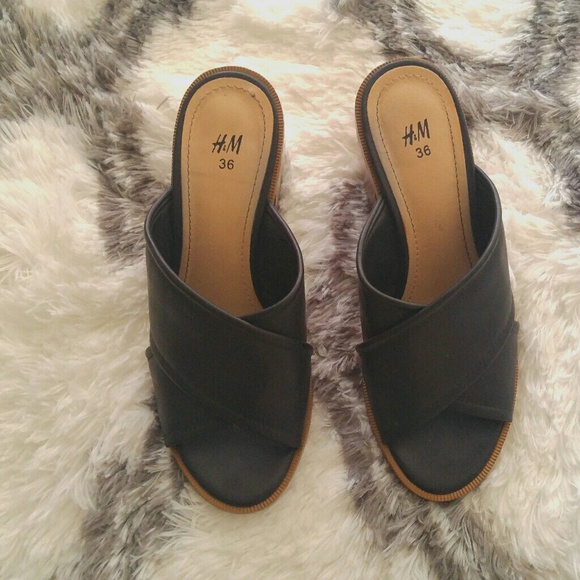 H&M Black heeled mule - Picture 3 of 5