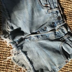 XS Levi 501 Cut Off Shorts High Waisted