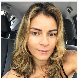 Meet your Posher, Adriana