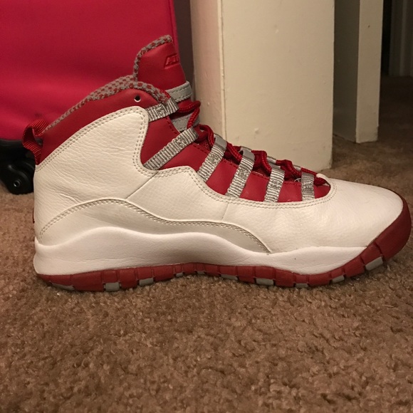 Authentic JORDANS - Picture 2 of 3