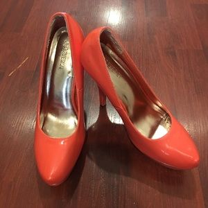 Forever 21 platform pumps