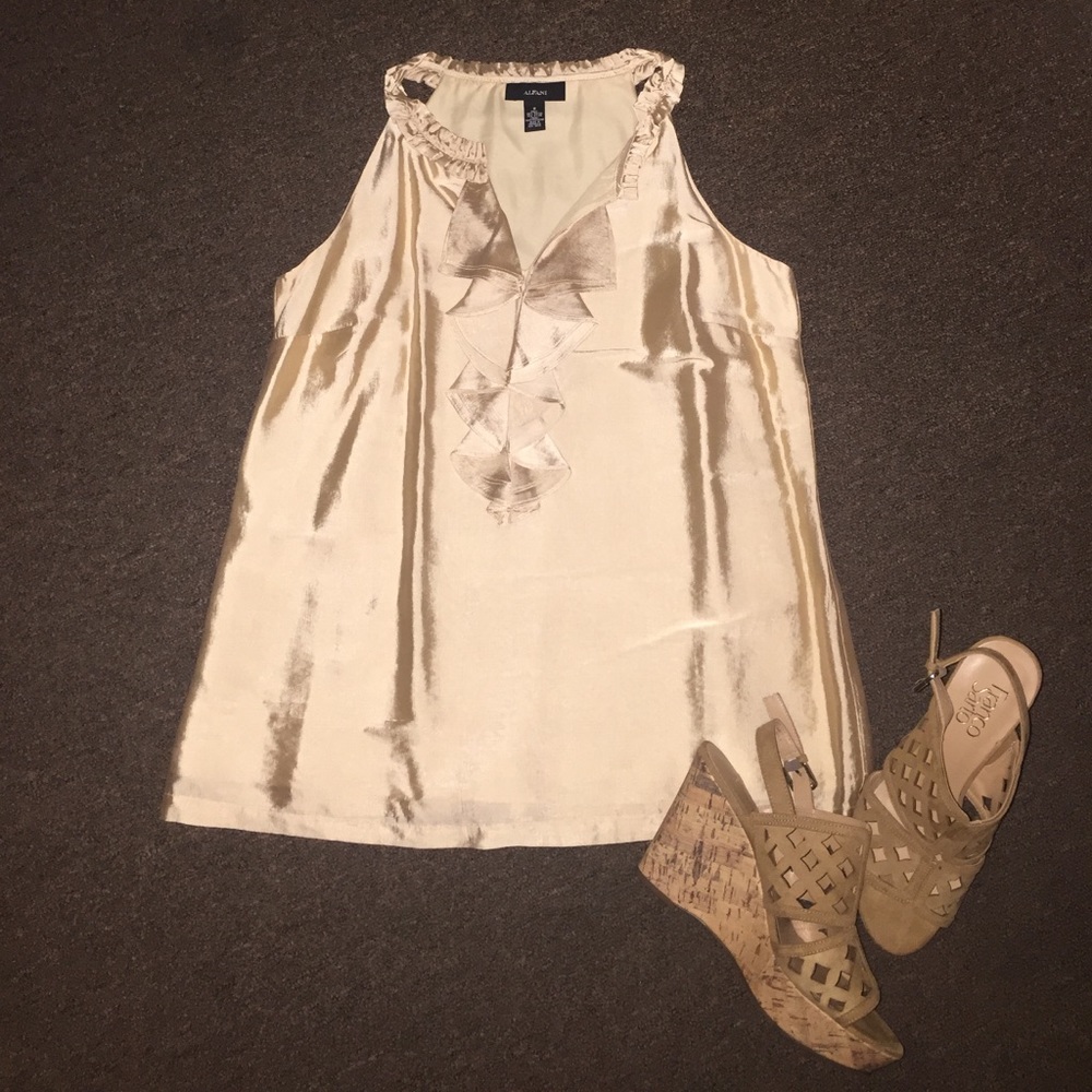 ALFANI ruffled blouse