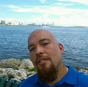 Meet your Posher, Javier