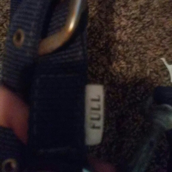 Halters - Picture 5 of 7