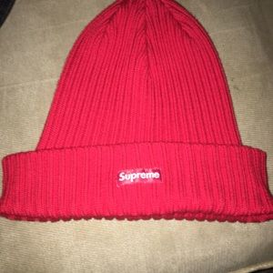 supreme stocking hat