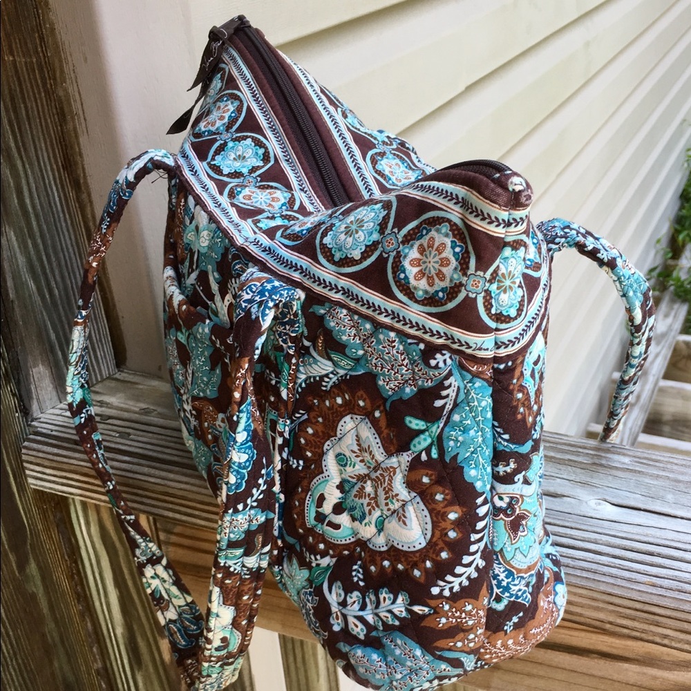 Vera Bradley Java Blue Paisley Zipper Closure Bag