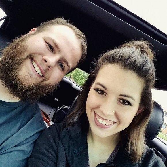 Meet your Posher, Aleah - Picture 1 of 1